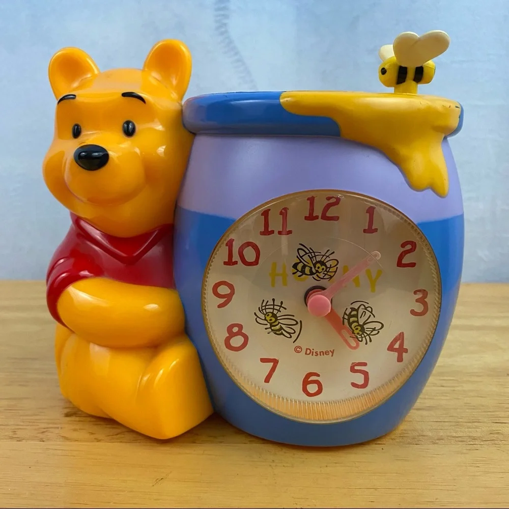 Vintage Disney Winnie The Pooh Honey Pot Clock